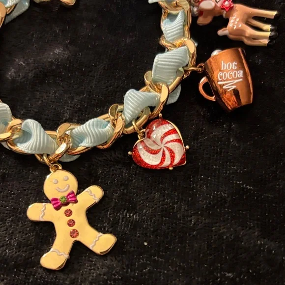 Betsey Johnson Christmas Charm Bracelet with Blue Ribbon NWT - Picture 5 of 8